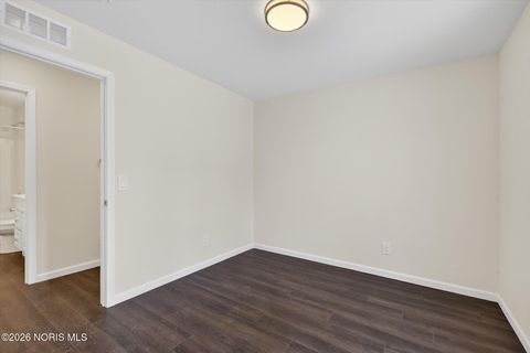 Tiny photo for 543 Lucas Street, Toledo, OH 43604 (MLS # 10003873)