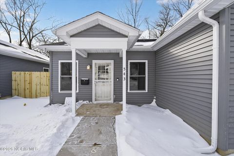 Tiny photo for 543 Lucas Street, Toledo, OH 43604 (MLS # 10003873)