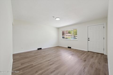 Tiny photo for 4209 Penelope Drive, Toledo, OH 43623 (MLS # 10002713)