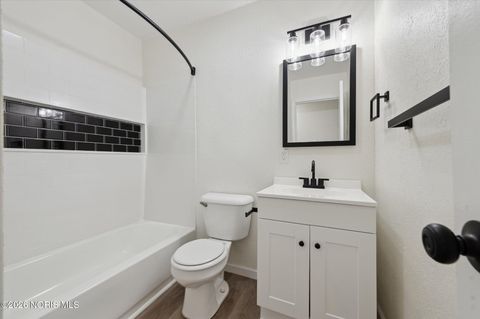 Tiny photo for 4209 Penelope Drive, Toledo, OH 43623 (MLS # 10002713)