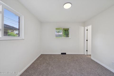 Tiny photo for 4209 Penelope Drive, Toledo, OH 43623 (MLS # 10002713)