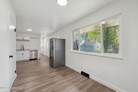 Tiny photo for 4209 Penelope Drive, Toledo, OH 43623 (MLS # 10002713)