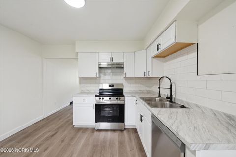 Tiny photo for 4209 Penelope Drive, Toledo, OH 43623 (MLS # 10002713)