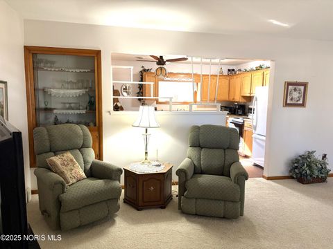 Tiny photo for 603 Alma Drive, Fostoria, OH 44830 (MLS # 10000712)