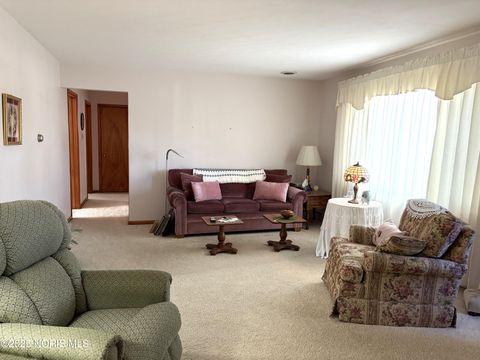 Tiny photo for 603 Alma Drive, Fostoria, OH 44830 (MLS # 10000712)