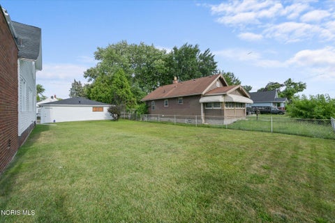 Tiny photo for 3420 Upton Avenue, Toledo, OH 43613 (MLS # 10012181)
