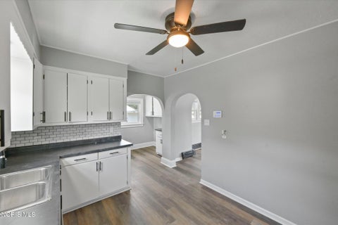 Tiny photo for 3420 Upton Avenue, Toledo, OH 43613 (MLS # 10012181)