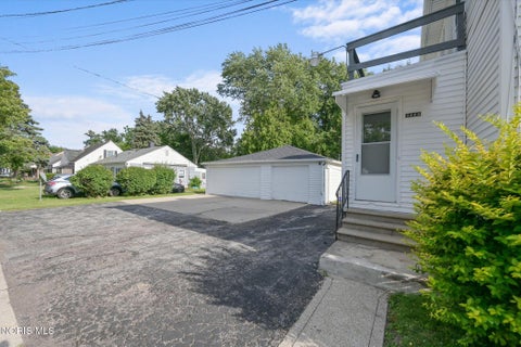 Tiny photo for 3420 Upton Avenue, Toledo, OH 43613 (MLS # 10012181)