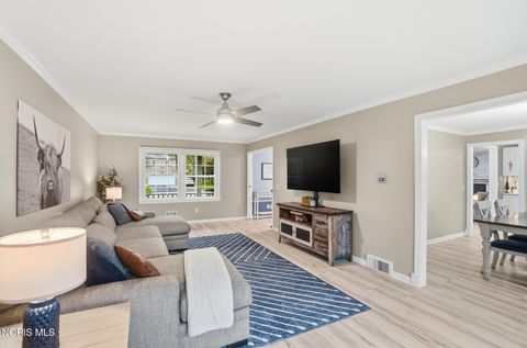 Tiny photo for 7556 Club Road, Sylvania, OH 43560 (MLS # 10006891)