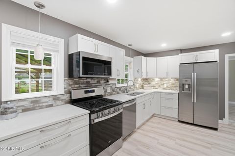 Tiny photo for 7556 Club Road, Sylvania, OH 43560 (MLS # 10006891)