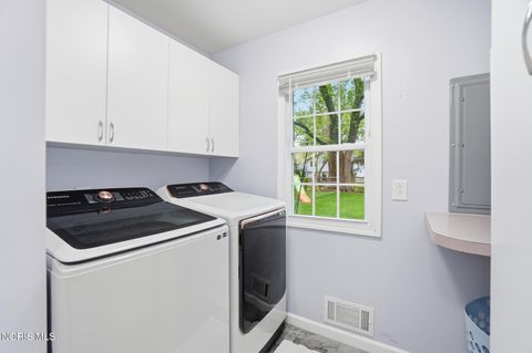 Tiny photo for 7556 Club Road, Sylvania, OH 43560 (MLS # 10006891)