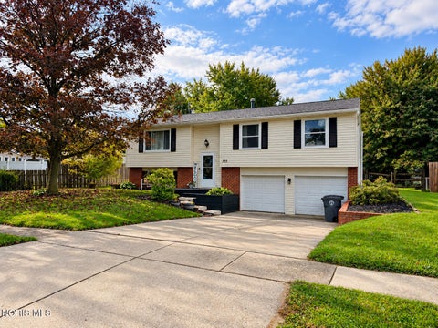 Photo of 135 Southwood Drive, Perrysburg, OH 43551 (MLS # 10014573)