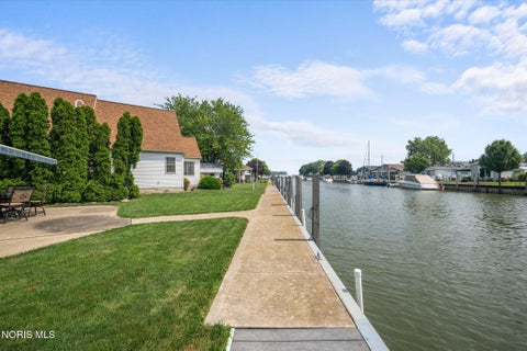 Tiny photo for 1541 N Anchor Avenue, Port Clinton, OH 43452 (MLS # 10010739)