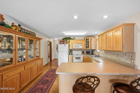 Tiny photo for 1541 N Anchor Avenue, Port Clinton, OH 43452 (MLS # 10010739)