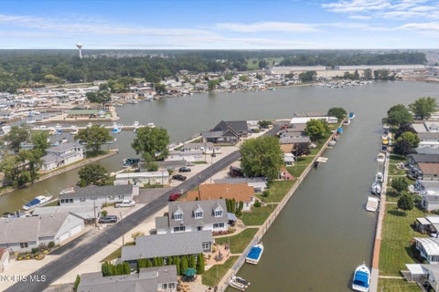 Tiny photo for 1541 N Anchor Avenue, Port Clinton, OH 43452 (MLS # 10010739)