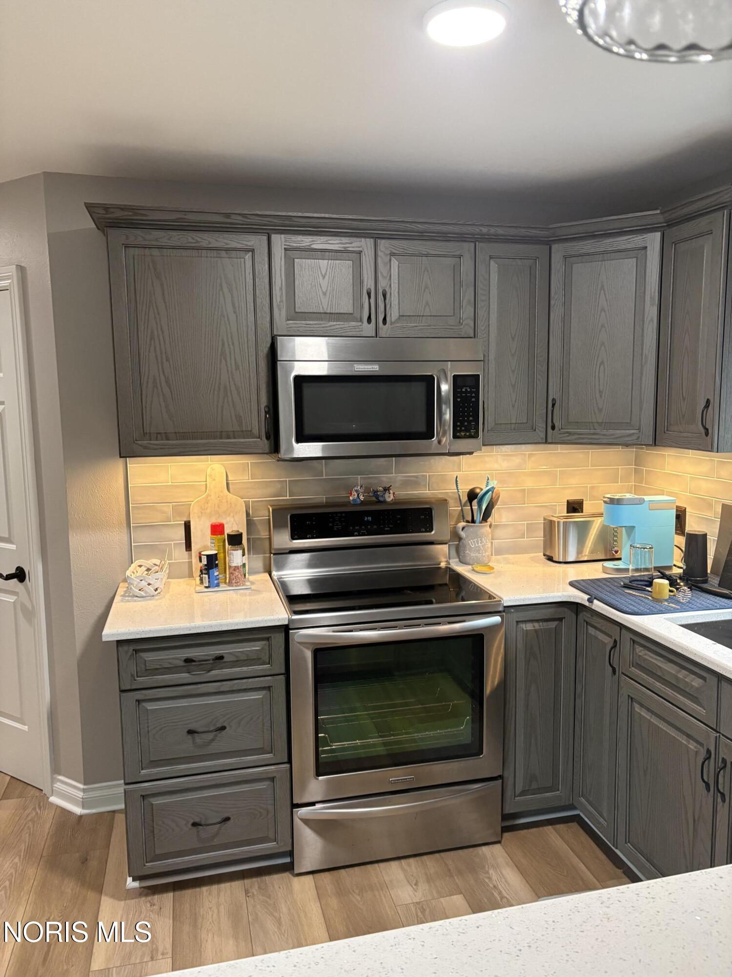 1944 Silverpine Court