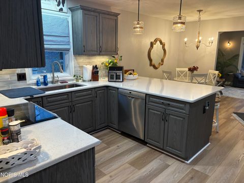 Tiny photo for 1944 Silverpine Court, Toledo, OH 43615 (MLS # 10005153)