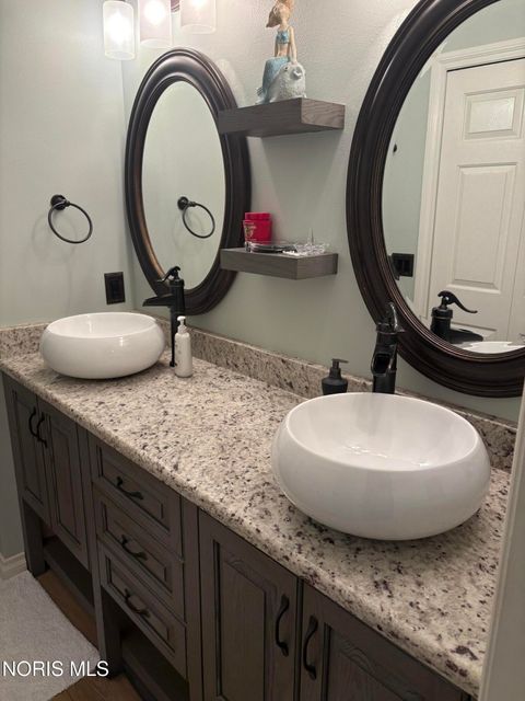 Tiny photo for 1944 Silverpine Court, Toledo, OH 43615 (MLS # 10005153)