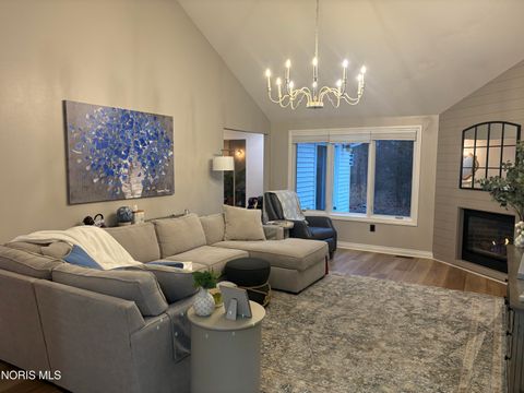 Tiny photo for 1944 Silverpine Court, Toledo, OH 43615 (MLS # 10005153)