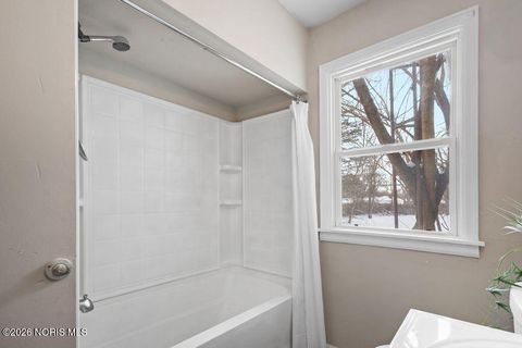 Tiny photo for 5845 Cook Drive, Toledo, OH 43615 (MLS # 10003965)