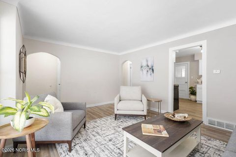 Tiny photo for 5845 Cook Drive, Toledo, OH 43615 (MLS # 10003965)