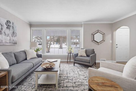 Tiny photo for 5845 Cook Drive, Toledo, OH 43615 (MLS # 10003965)