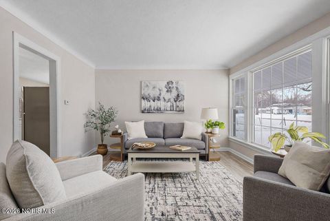 Tiny photo for 5845 Cook Drive, Toledo, OH 43615 (MLS # 10003965)