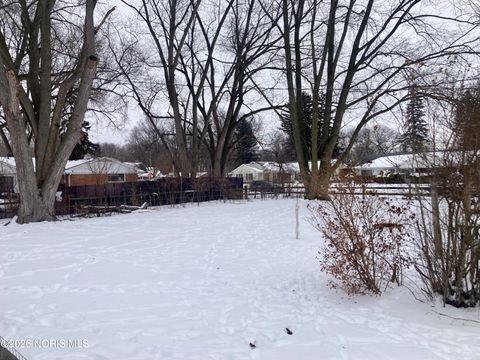 Tiny photo for 2147 Glen Arbor Drive, Toledo, OH 43614 (MLS # 10003827)
