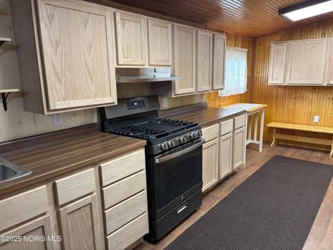 Tiny photo for 873 County Road 5, Deshler, OH 43516 (MLS # 10000068)