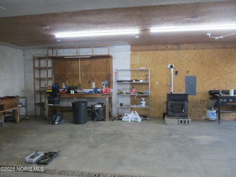 Tiny photo for 873 County Road 5, Deshler, OH 43516 (MLS # 10000068)