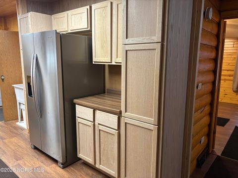 Tiny photo for 873 County Road 5, Deshler, OH 43516 (MLS # 10000068)