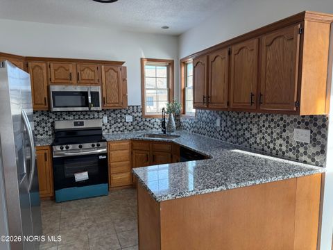 Tiny photo for 1302 Wedgewood Drive, Fostoria, OH 44830 (MLS # 10003073)