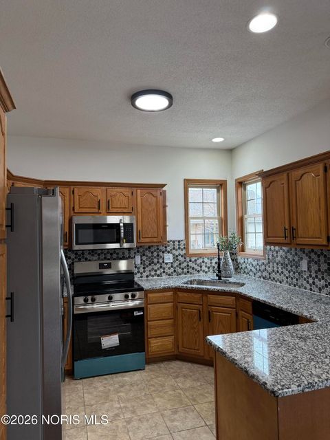 Tiny photo for 1302 Wedgewood Drive, Fostoria, OH 44830 (MLS # 10003073)