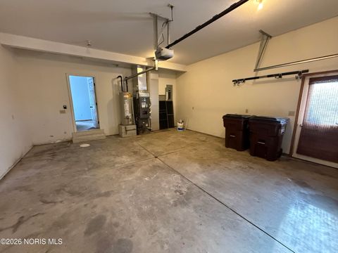 Tiny photo for 1302 Wedgewood Drive, Fostoria, OH 44830 (MLS # 10003073)