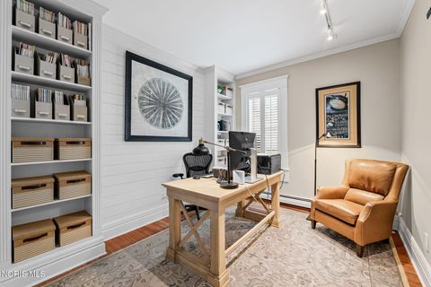 Tiny photo for 209 W 2nd Street, Perrysburg, OH 43551 (MLS # 10010450)