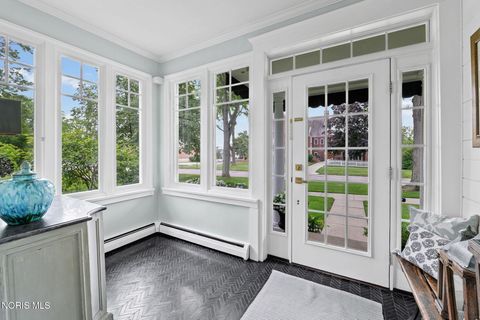 Tiny photo for 209 W 2nd Street, Perrysburg, OH 43551 (MLS # 10010450)