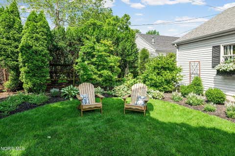 Tiny photo for 209 W 2nd Street, Perrysburg, OH 43551 (MLS # 10010450)