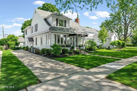 Tiny photo for 209 W 2nd Street, Perrysburg, OH 43551 (MLS # 10010450)