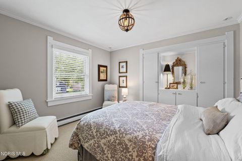 Tiny photo for 209 W 2nd Street, Perrysburg, OH 43551 (MLS # 10010450)
