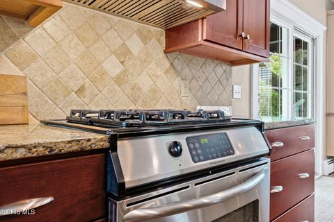 Tiny photo for 209 W 2nd Street, Perrysburg, OH 43551 (MLS # 10010450)