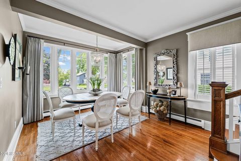 Tiny photo for 209 W 2nd Street, Perrysburg, OH 43551 (MLS # 10010450)