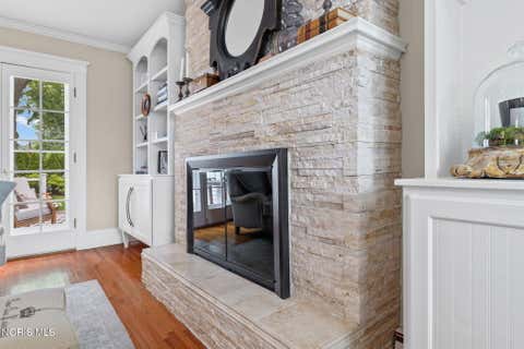 Tiny photo for 209 W 2nd Street, Perrysburg, OH 43551 (MLS # 10010450)