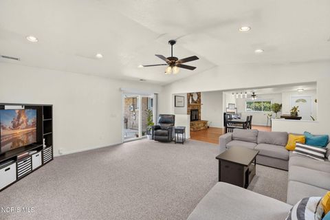 Tiny photo for 3354 Christie Boulevard, Toledo, OH 43606 (MLS # 10009577)