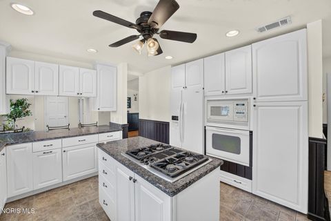 Tiny photo for 3354 Christie Boulevard, Toledo, OH 43606 (MLS # 10009577)