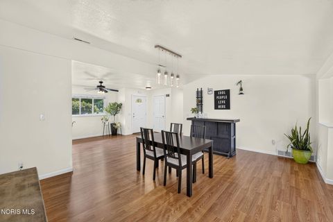 Tiny photo for 3354 Christie Boulevard, Toledo, OH 43606 (MLS # 10009577)