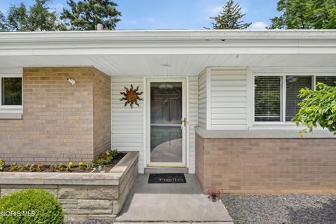 Tiny photo for 3354 Christie Boulevard, Toledo, OH 43606 (MLS # 10009577)