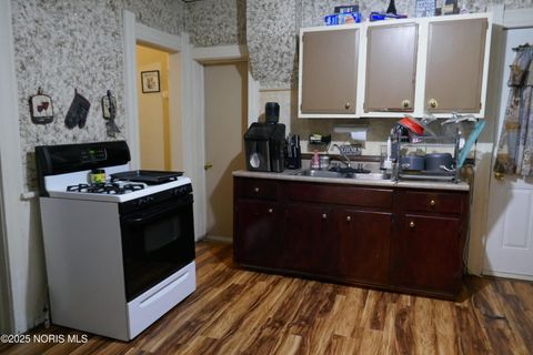 Tiny photo for 622 Church Street, Toledo, OH 43605 (MLS # 10002317)