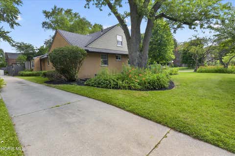 Tiny photo for 2605 Densmore Drive, Toledo, OH 43606 (MLS # 10009679)