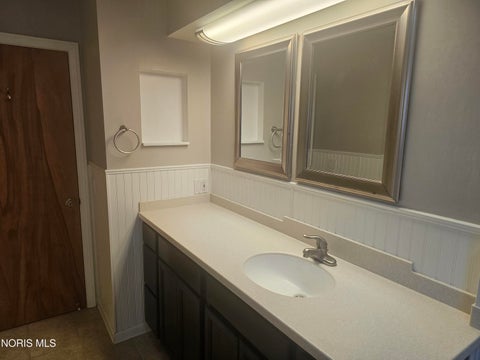 Tiny photo for 2751 Hemlock Drive, Toledo, OH 43614 (MLS # 10014470)