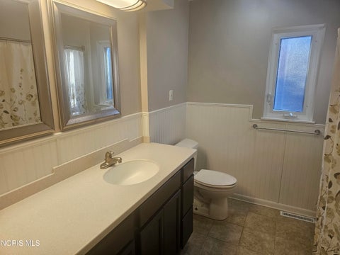 Tiny photo for 2751 Hemlock Drive, Toledo, OH 43614 (MLS # 10014470)
